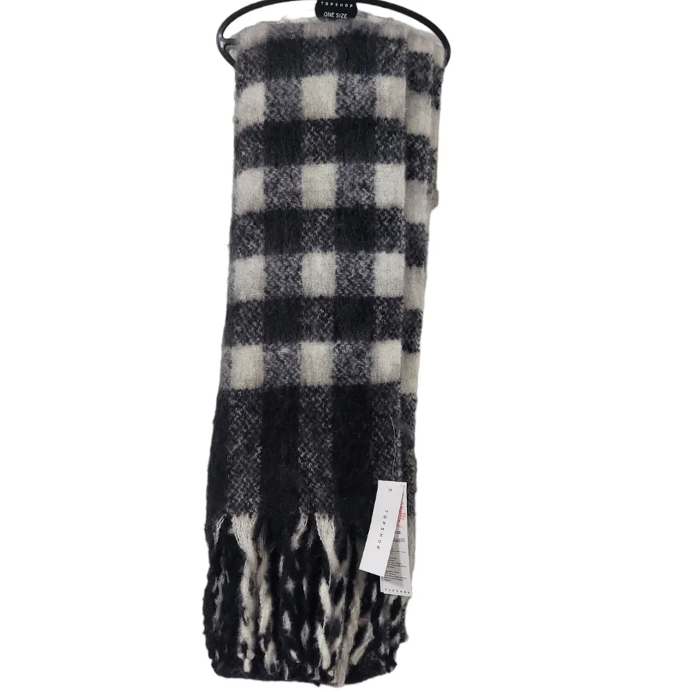 NWT Topshop Heavy Brush Buffalo Check Fringe Winter Scarf